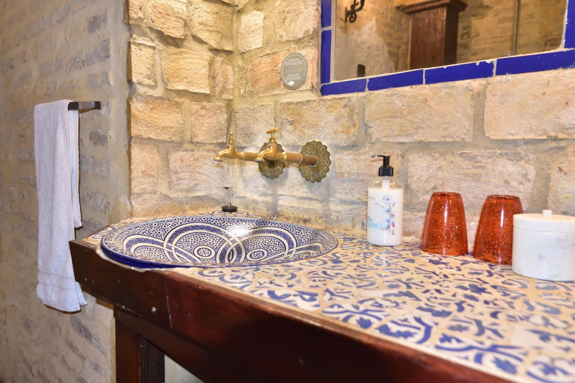 Suite Dona Ines Barrio Santacruz Seville Exterior photo